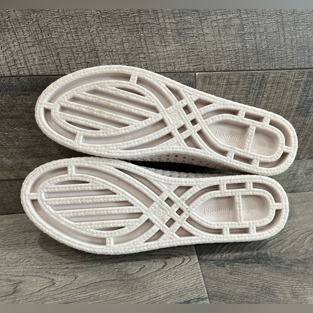 Elegant Cream Peep-Toe Woven Flats - Picture 6 of 7
